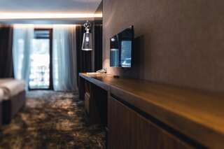 Отель Pirin Park Hotel Сандански Двухместный номер Делюкс с 1 кроватью или 2 отдельными кроватями, бесплатный доступ в спа-центр-18